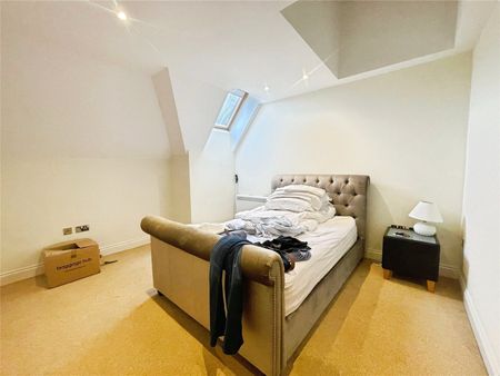 London Road, Sunningdale, Ascot, Berkshire, SL5 0EZ - Photo 2