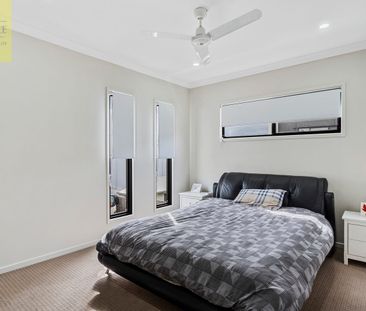 Beautiful Double-Storey Home Available for Lease in Richlands - Photo 4