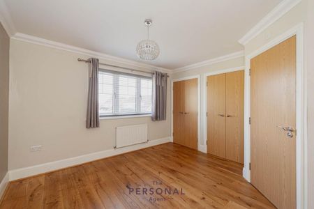 4 bedroom semi-detached house to rent - Photo 3