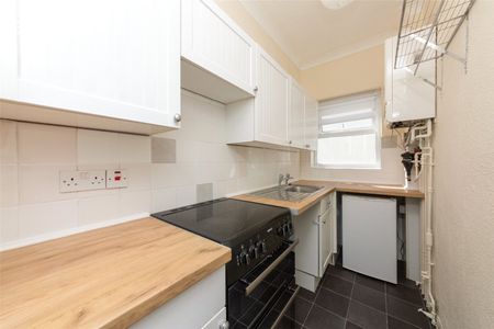 3 bedroom apartment to rent - Photo 5