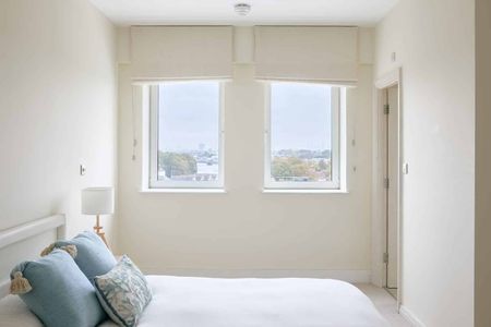 Mortlake High Street, SW14, London - Photo 4