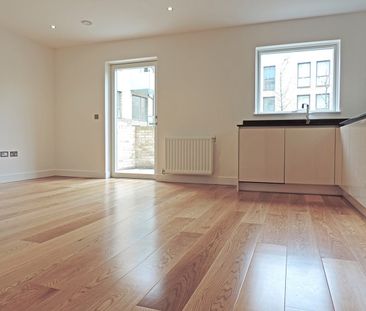 2 Bed Maisonette, Marsh Court, SE17 - Photo 4