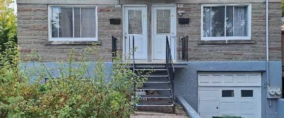 Grand 3 et demie a louer 1400 toit inclus. - Photo 1