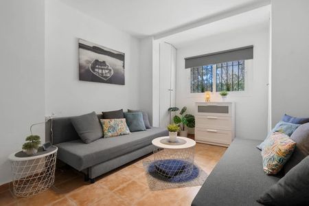 Urbanizacion Alhamar - Photo 4