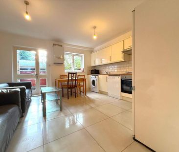 5 bedroom terraced house to rent - Photo 1