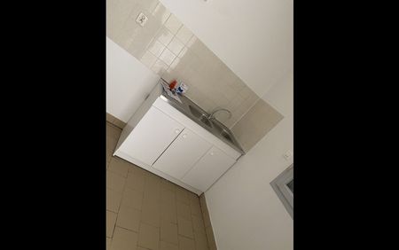 Location Maison Studio 35 m² Reuilly - Photo 4