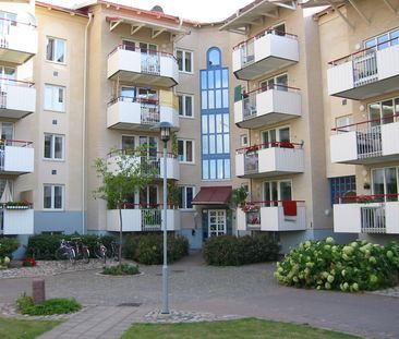 Västra Holmgatan 6 - Photo 1