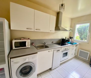 Location Appartement 2 pièces 47m² - Photo 3