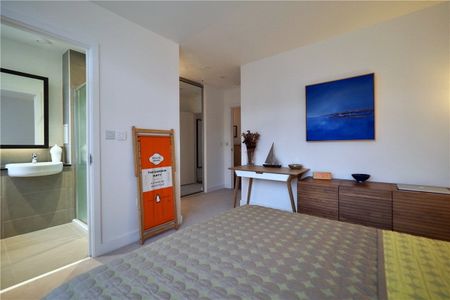 A modern, well presented second floor apartment, situated on the remarkable new Mosaic development. A modern, urban development set on the edge of Headington. - Photo 5