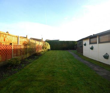 2 bedroom bungalow to rent - Photo 2