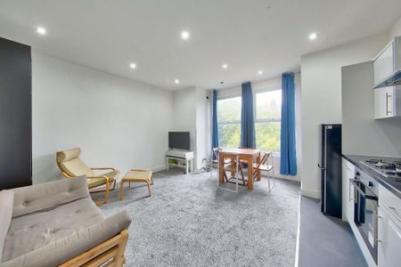 1 Bed Flat, Eardley Road, SW16 - Photo 2