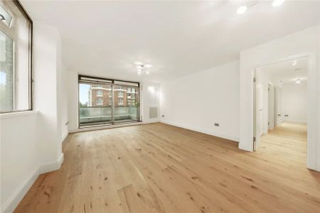 2 bedroom flat in Grove End Road - Photo 3