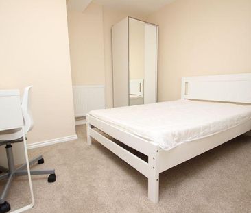 2 bedroom house to rent - Photo 1