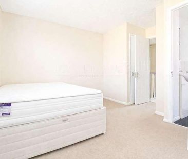 Molyns Mews, Slough, SL1 - Photo 3