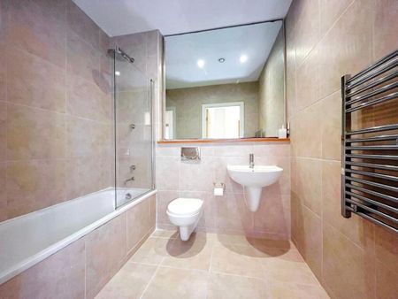 2 Bed Flat, East Street, LS9 - Photo 2