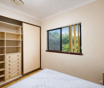 Spacious Family Home in a Prime Hurstville Location - Photo 6