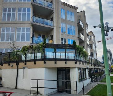 Spacious 2 Bedroom, 2 Bathroom Condo - Photo 6