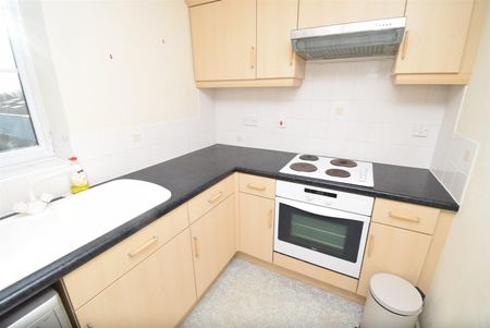 Spruce Court, Wakefield - Photo 4