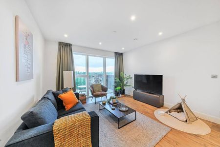 3 bedroom flat to rent - Photo 2