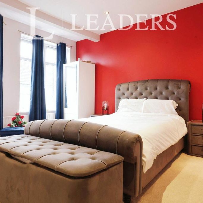 1 bedroom in a house share to rent - Photo 1
