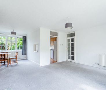 Available part-furnished from 27/05/2026 - Photo 1