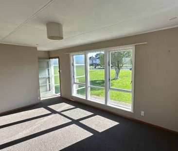 Ex Navy Home - Photo 2