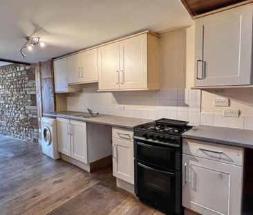 2 bedroom terraced house to rent - Photo 6