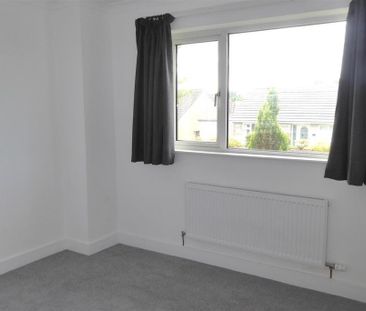 2 bedroom semi-detached bungalow to rent - Photo 4