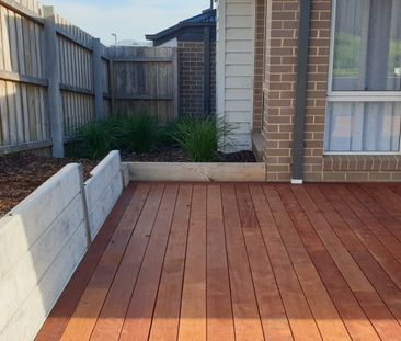 Beautiful Coastal Living – Spacious 3 Bedroom Home in Coastal View ... - Photo 2