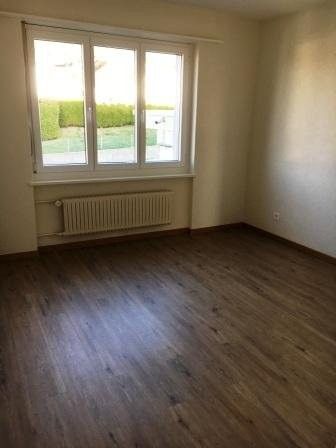 3.5 Zimmerwohnung in Giffers - Photo 2