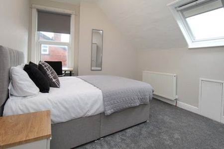 Room in a Shared House, Beechwood View, LS4 - Photo 5