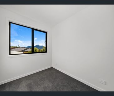 Modern Quality Build - Photo 3