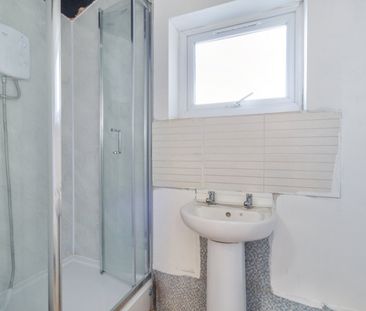 Flat to rent - Broadway, Bexleyheath, DA6 - Photo 6