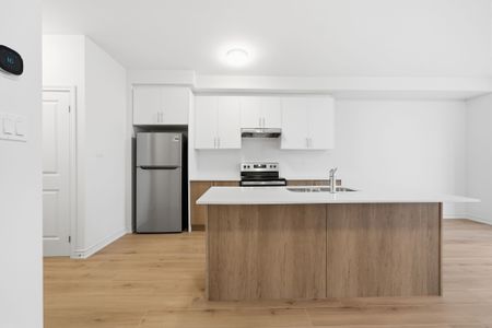 For Lease - 129 Sanderson Drive, Kawartha Lakes, Ontario - Photo 3