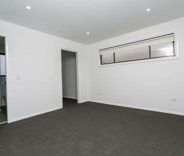 Spacious Quality Built 3 Bedroom Home with Double Garage - Photo 2