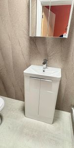 1 bedroom in a house share to rent - Photo 4