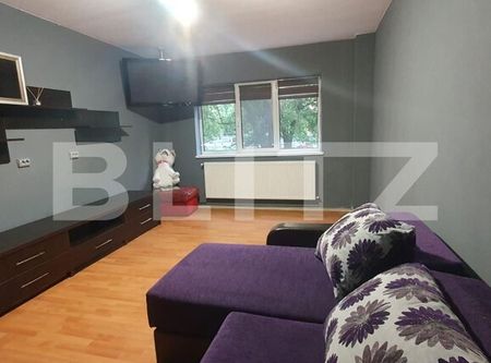 Apartament 3 camere decomandat, centrala termica, AC, zona Sarari - Fotografie 2