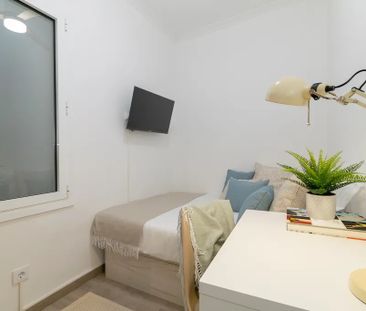 Carrer de Padilla, Barcelona, Catalonia 08025 - Photo 4