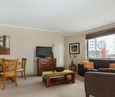 Want to Live with Style and Convenience! - Furnishing Optional - Photo 1