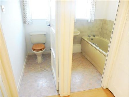 Holloway Avenue, BOURNEMOUTH - Photo 5