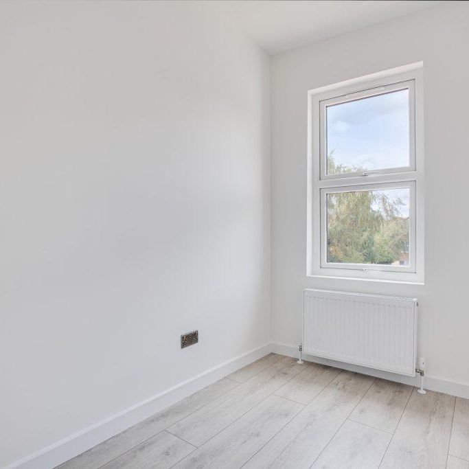 3 bedroom flat to rent - Photo 1