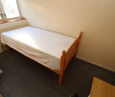 Room in a Shared Flat, Pennyfields, E14 - Photo 3