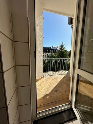Renovierte 3 Raum Wohnung in Zwickau mit Balkon ab sofort zu vermieten - Photo 1