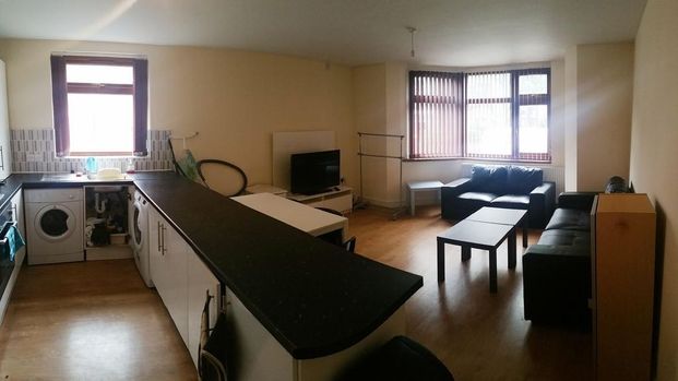 5 bedroom apartment to rent - Photo 1