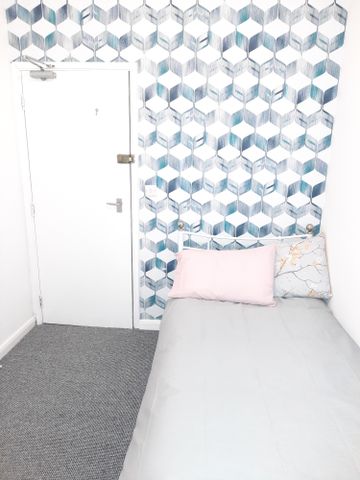 Ordnance Terrace, Chatham Room 3 - Photo 4