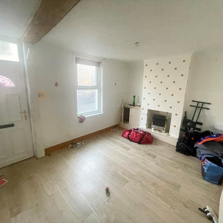 2 bedroom house to rent - Photo 1