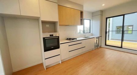 Modern living Townhouse - Photo 4