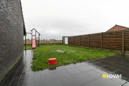 Recent gerenoveerde en rustig gelegen halfopen woning met tuin en garage - VRIJ VANAF 01/03/2026 - Photo 4