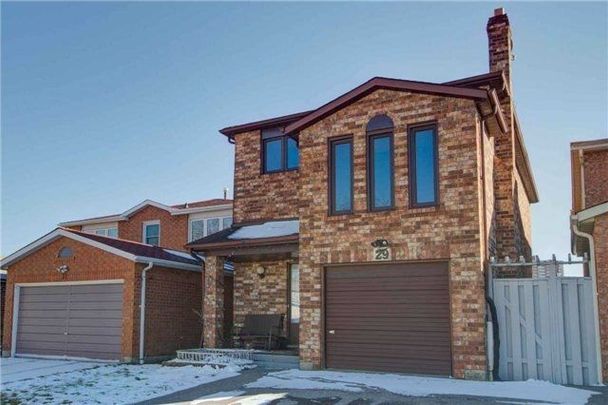 For Lease - 29 Parsonage Drive Unit# Main & Second Floor, Toronto, Ontario - Photo 1