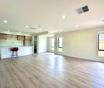 Live Where Convenience Meets Comfort! - Photo 6